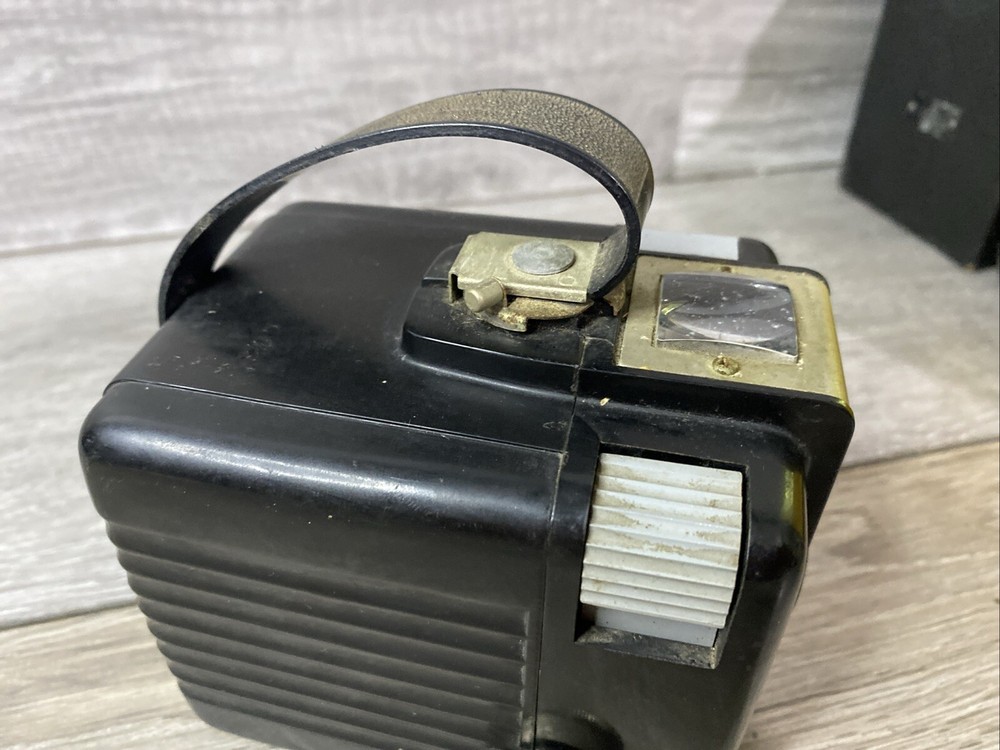 Vintage Kodak Brownie Hawkeye Flash Camera Model Camera