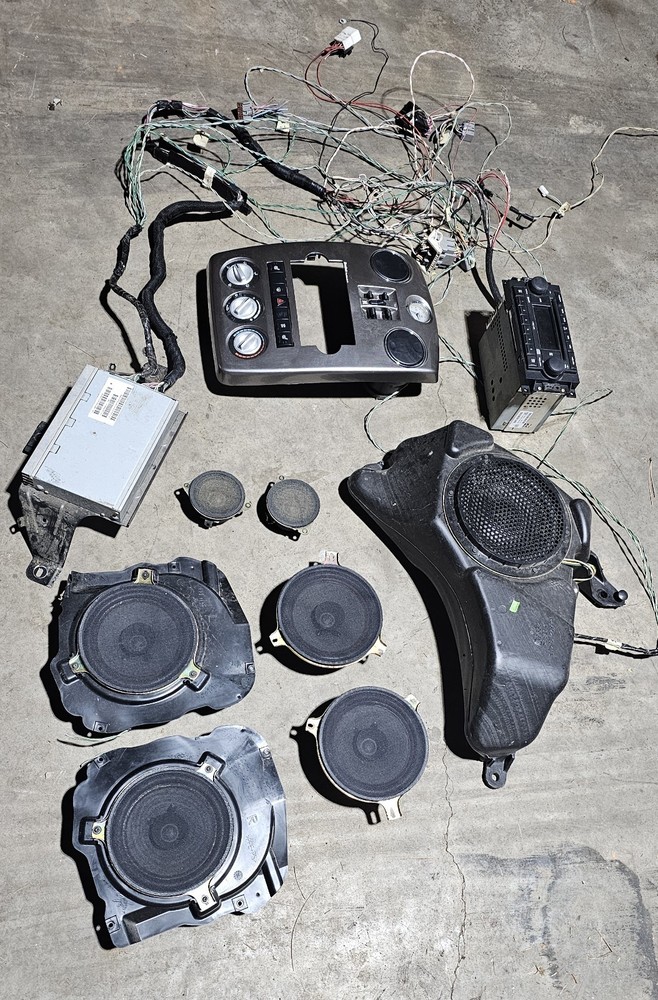 06-10 Boston Acoustic Stereo System