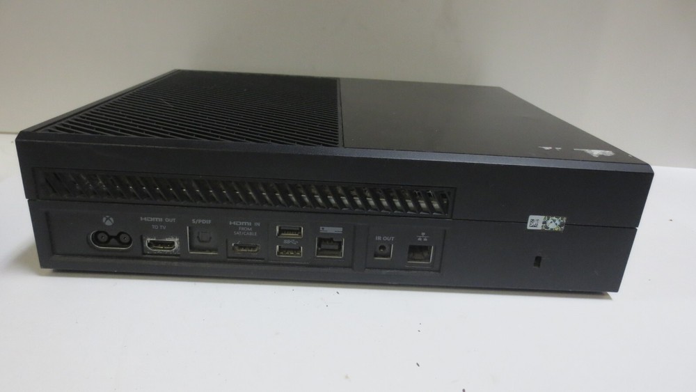 Microsoft Xbox One 1540 500GB Console - for part