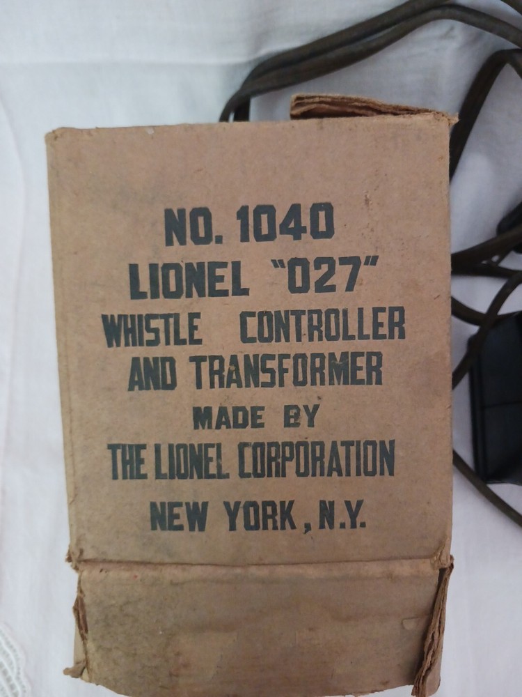 Vtg Lionel #1040 60 Watt Transformer & Whistle Controller w/Box, Untested