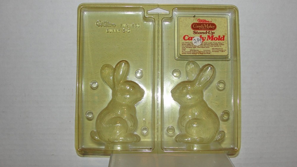 WILTON STAND UP 4" BUNNY CANDY MOLD