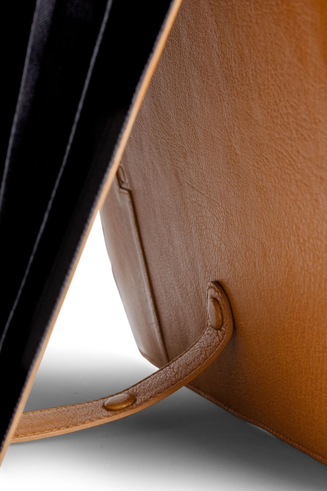 MUUD Fiola Project folder, file folder, pattern holder