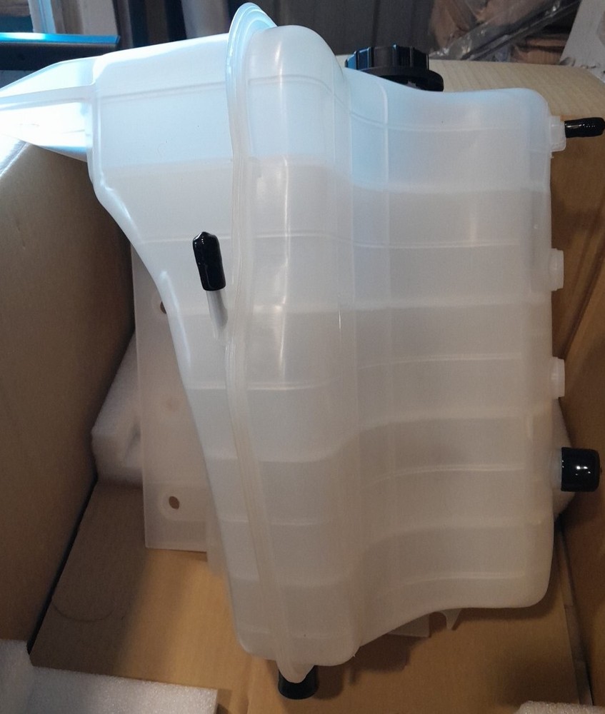 INTERNATIONAL 9400I RADIATOR OVERFLOW TANK