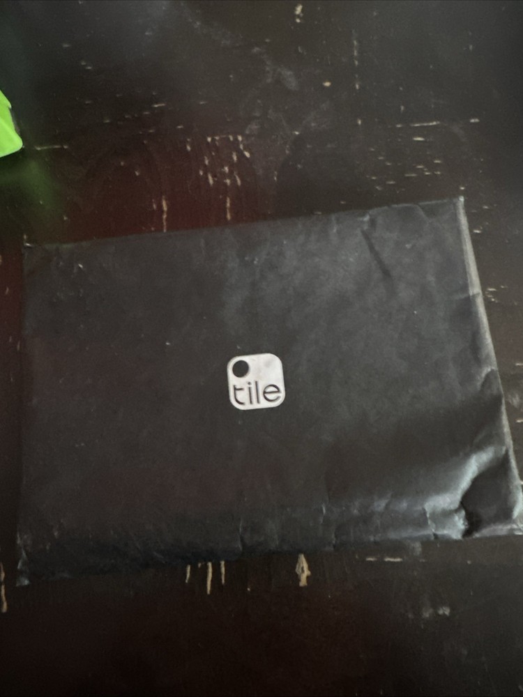 tile tracker 4 pack Life 360 Tracker