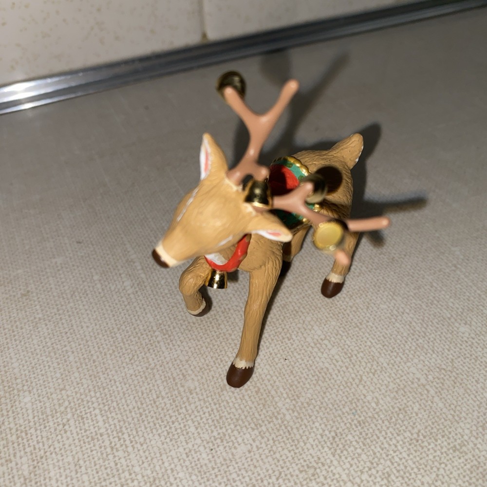 Hallmark Keepsake Ringing Reindeer 2000 Deer Ornament Figurine VTG