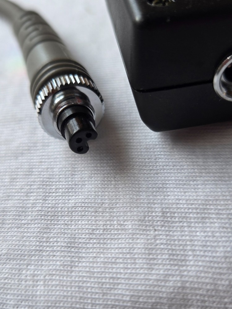 Original Nikon AS-E900 Multi‑Flash Adapter in Excellent Condition