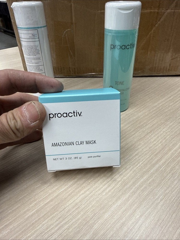 Proactive 3 Piece Kit 3-Step System Proactive. 1 Cleans,2 Tone, Clay Mask.