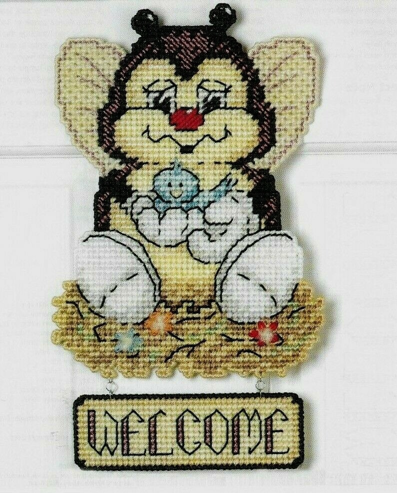 SPRING BUG WELCOME SIGN HOME DECOR PLASTIC CANVAS PATTERN INSTRUCTIONS