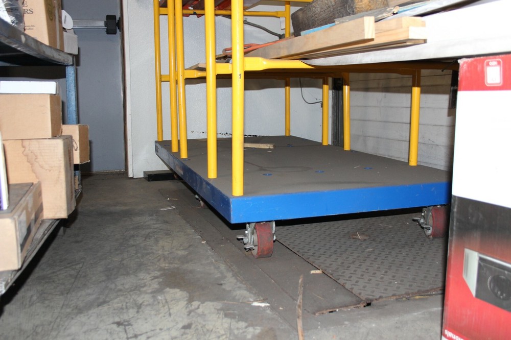 3x6 Rolling Metal Cart