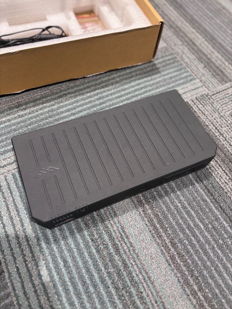 Cradlepoint E3000 4G/5G E3000-C18B Wireless Router