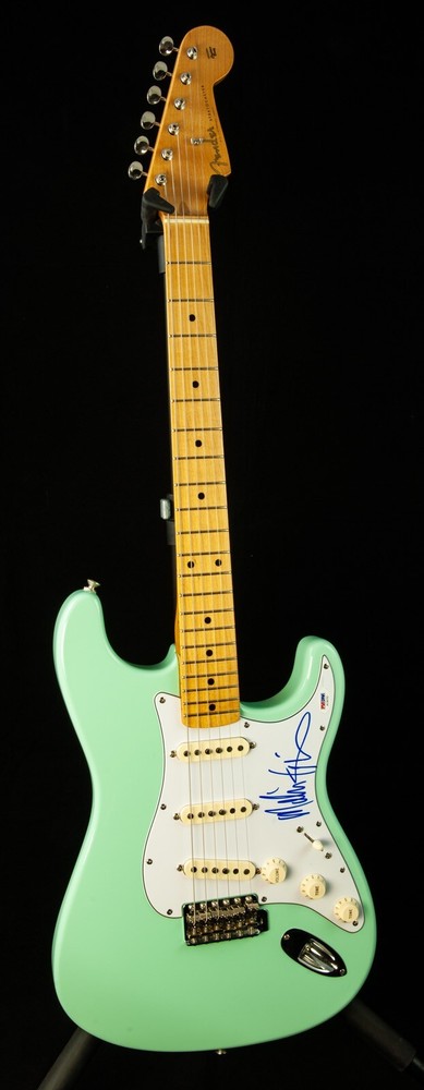 MELISSA ETHERIDGE SIGNED FENDER STRATOCASTER PSA DNA AF06792
