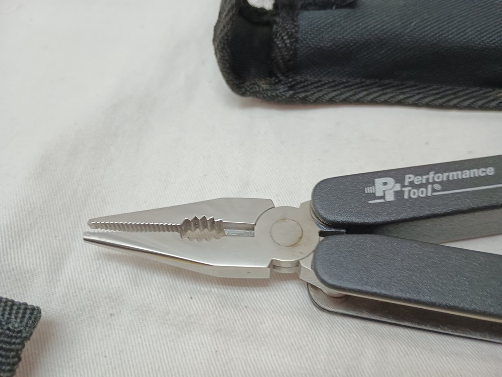 LOT OF 2 MULTI-TOOLS