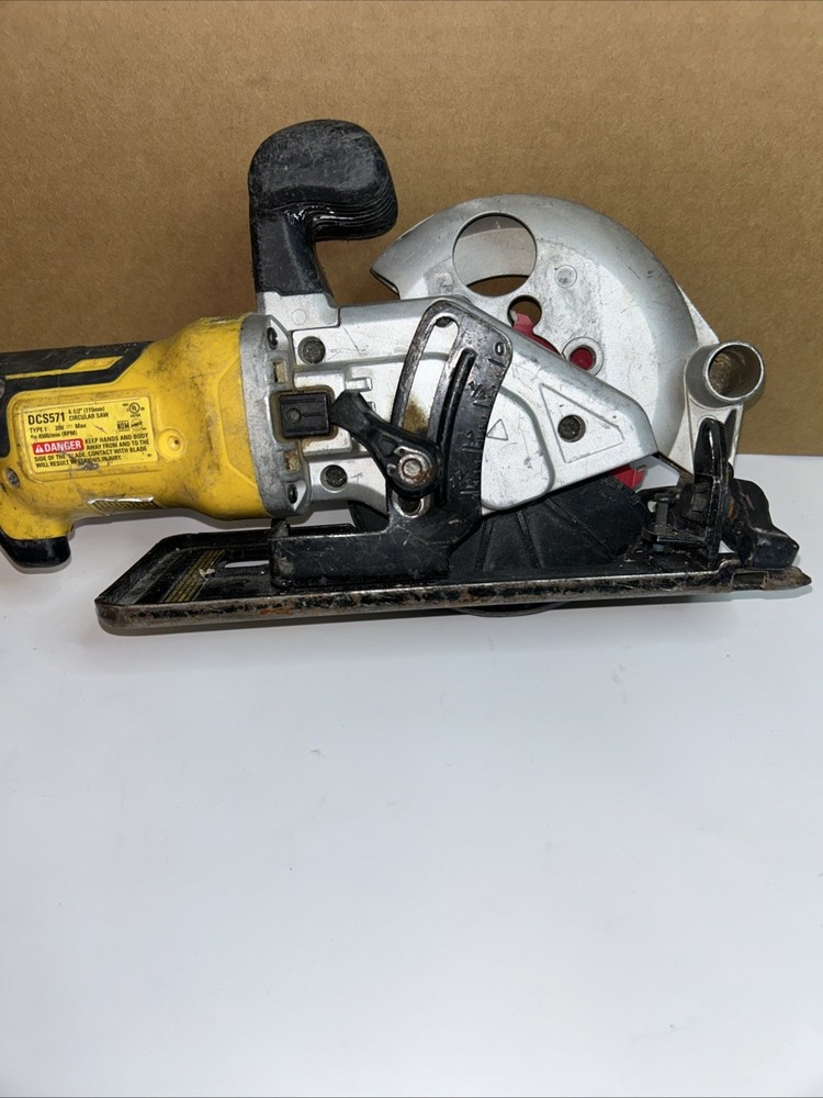 DeWalt DCS571 20V MAX 4-1/2" Compact Circular Saw [TOOL-ONLY]