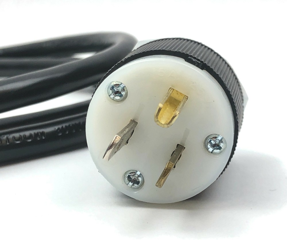 Hubbell Cable with Plug Adapter 9 ft 10SE001