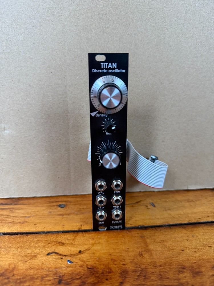 Titan Discrete Oscillator Eurorack Module