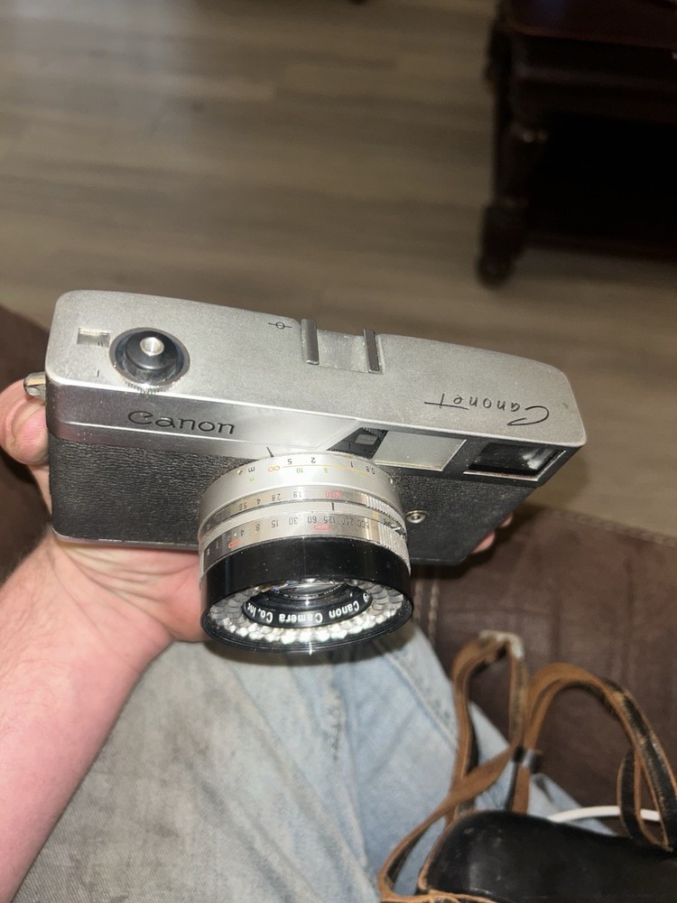 Canon Canonet Black Vintage Rangefinder Camera with Case