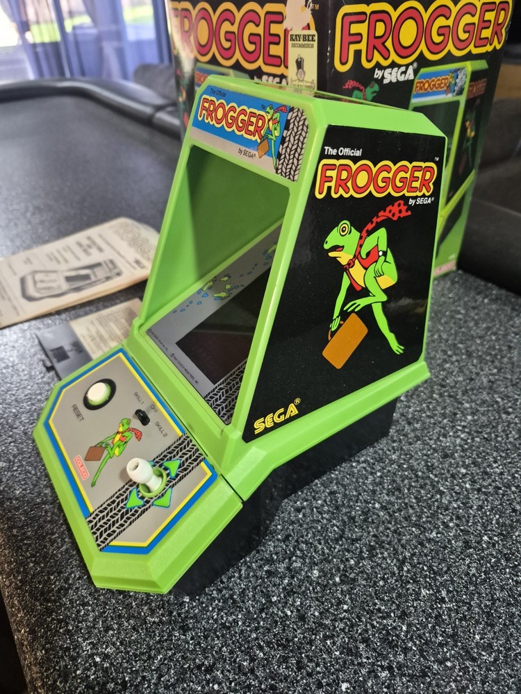1982 FROGGER COLECO Tabletop Arcade Game ALL ORIGINAL BOX MANUAL WORKING