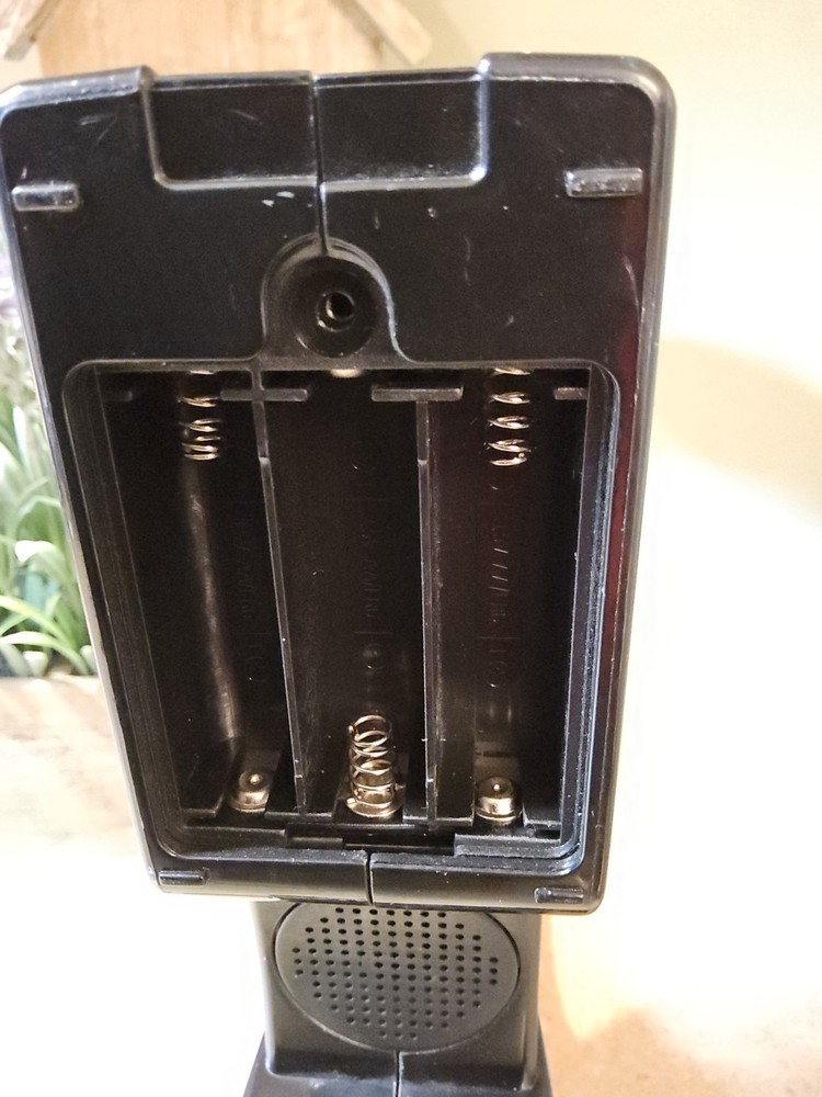 2015 Simon Air - No Touch Electronic Memory Simon Says Game - WORKS!