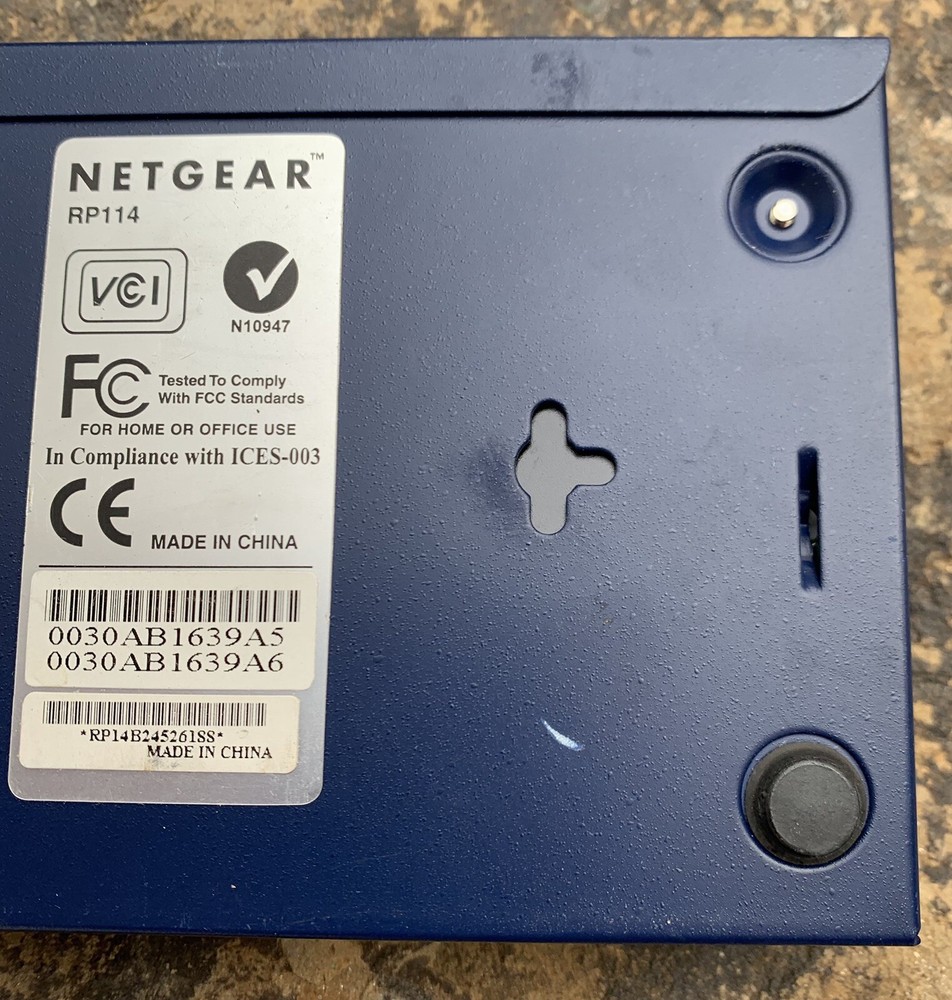 Netgear Cable/DSL Web Safe Router. Model: RP114. Not tested