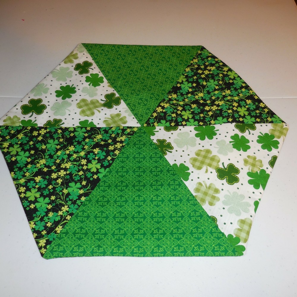 ST PATRICKS DAY TABLE TOPPER HANDMADE NEWLY MADE STYLE 5