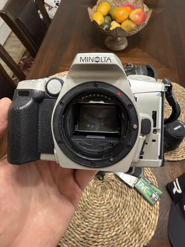 Minolta Maxxum 4 Bundle