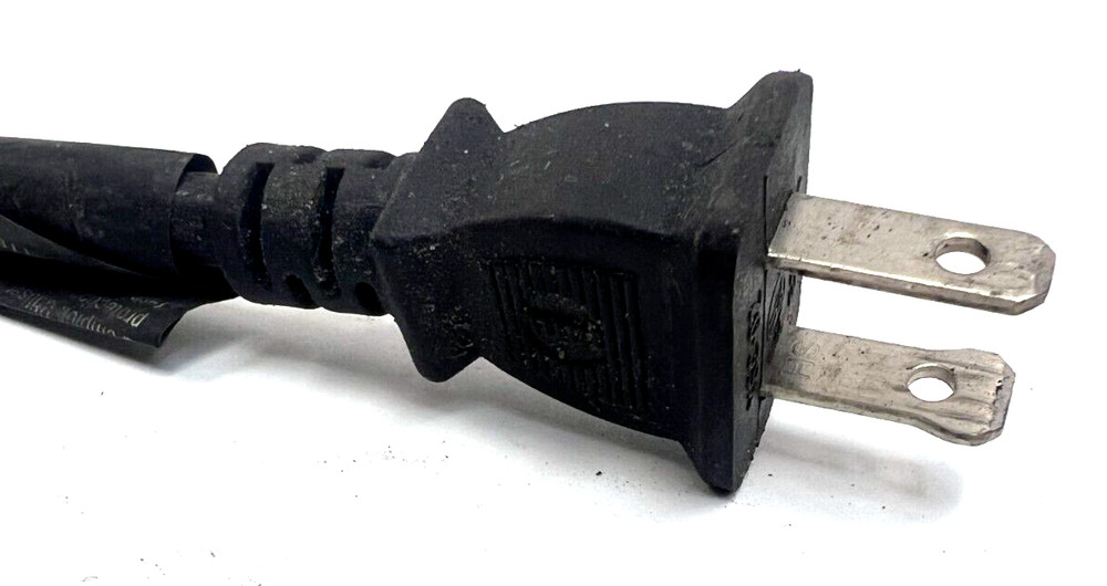 BLACK + DECKER 5" ORBITAL SANDER BDERO600