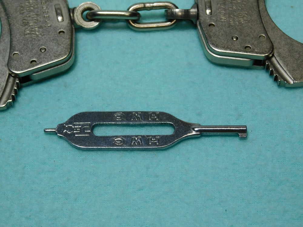 Smith and Wesson Model 1 Handcuffs With a Key. Work Well, Good Cond.