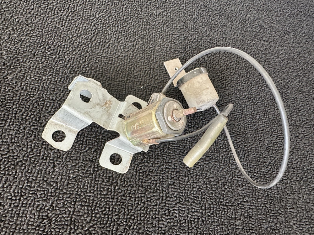 1973 Datsun 240Z Cigarette Lighter Assembly w/Hardware