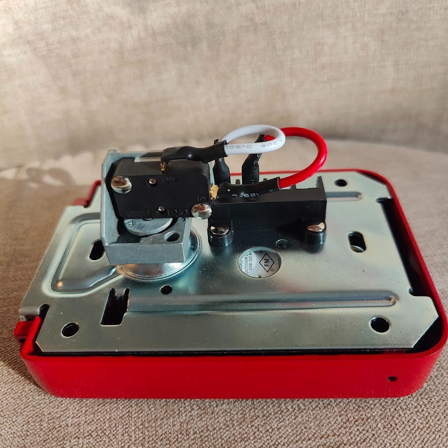 Signal Communication Corp Non-Coded Fire Alarm Box | SG-32SK2