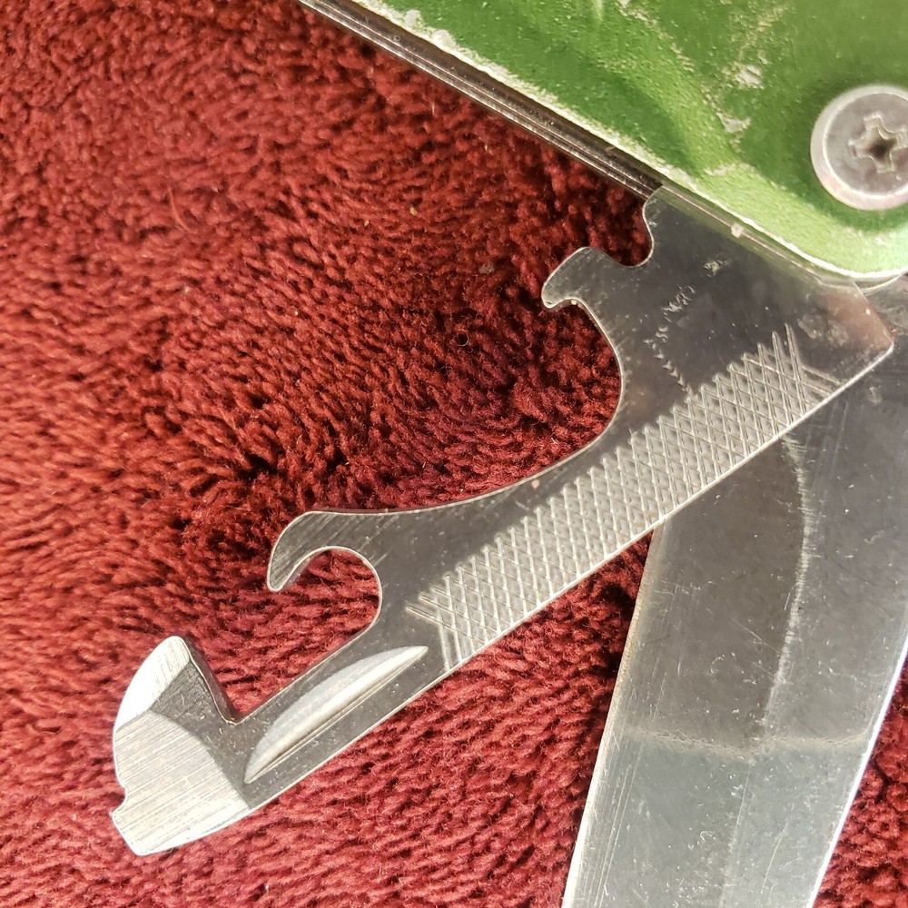 Cabelas Multi Tool Green