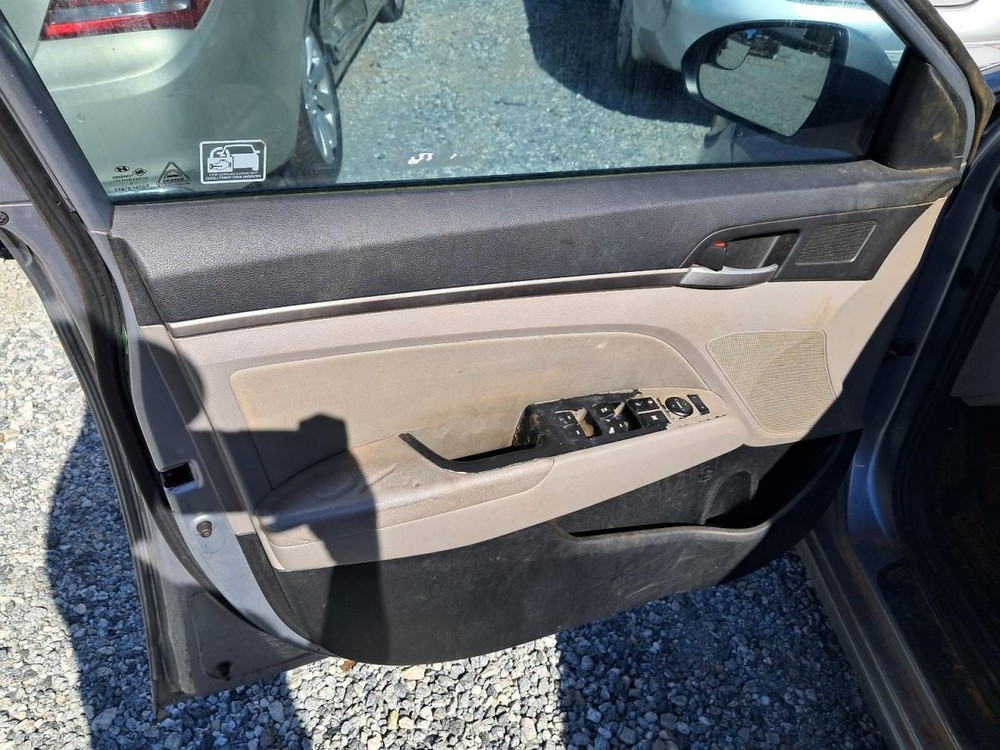 ELANTRA 2017 Glove Box 4840955