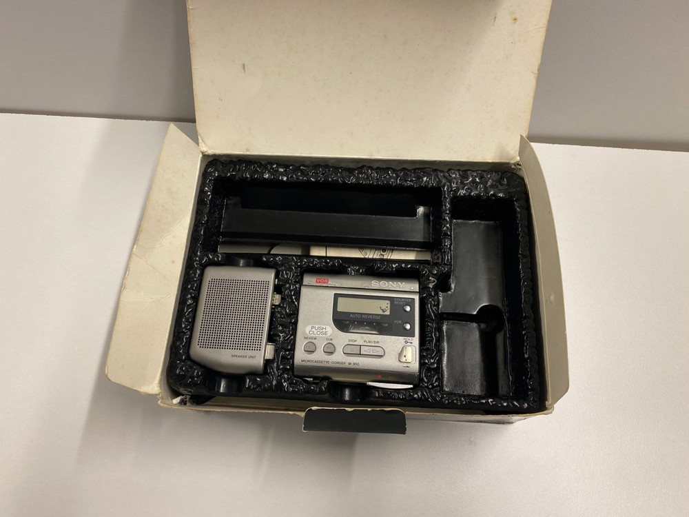 Sony M-950 Micro Cassette Recorder with Detachable Speaker Module