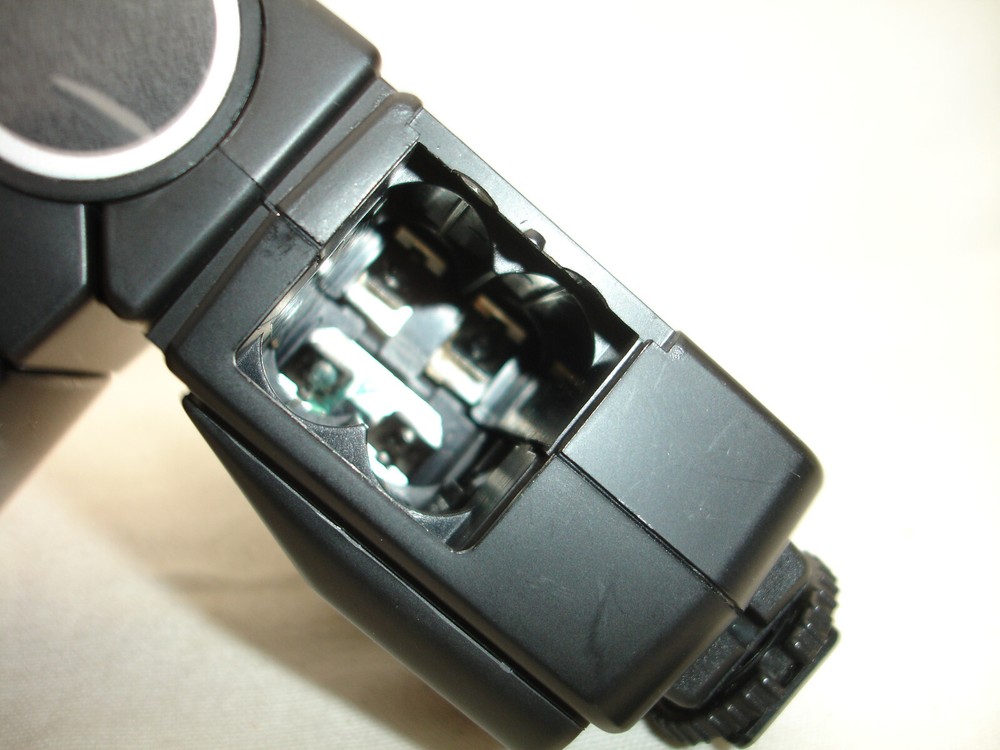 Sunpak DigiFlash 3000 Shoe Mount Electronic TTL Flash For Nikon, working