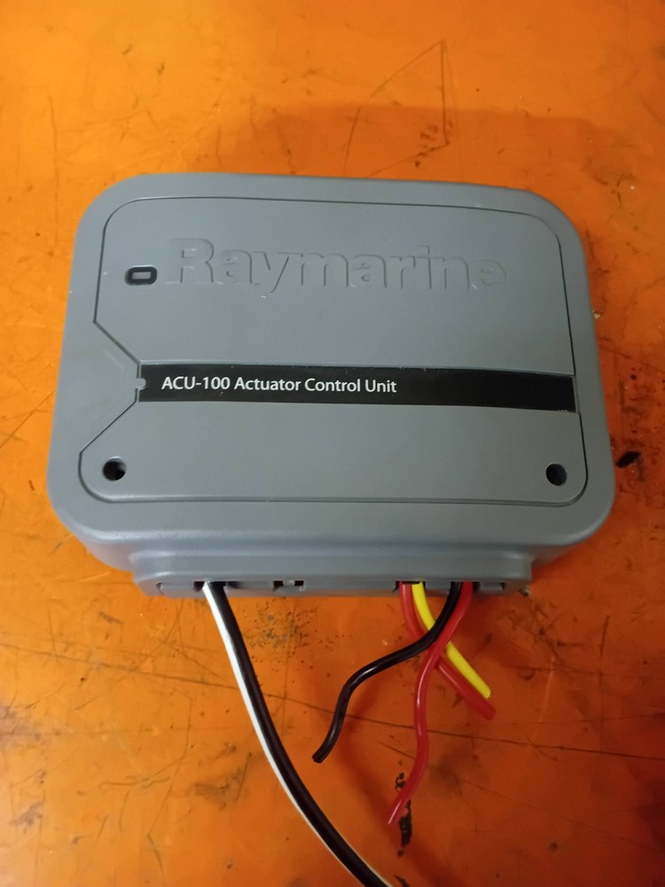 Raymarine ACU-100 Actuator Control Unit E70098
