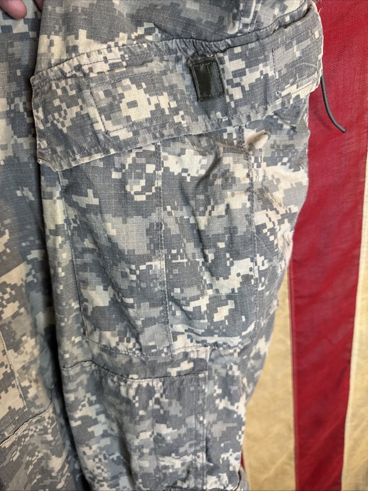 Small Regular - Army Combat Pants FR ACU Digital Camo USGI 5305