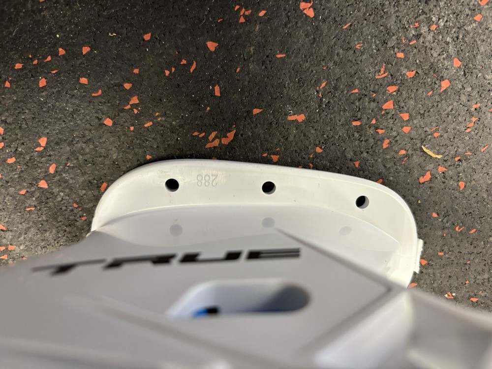 True hockey Shift Player Holder 288 NEW