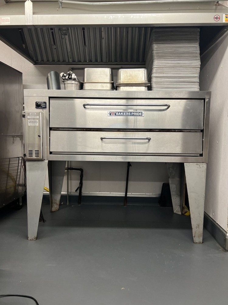 4151 Superdeck Series 33" Depth Gas Pizza Oven