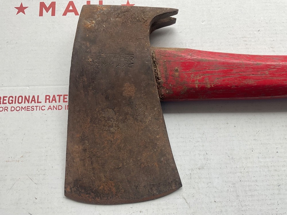 TRUE TEMPER TOMMY AXE with Nail Puller