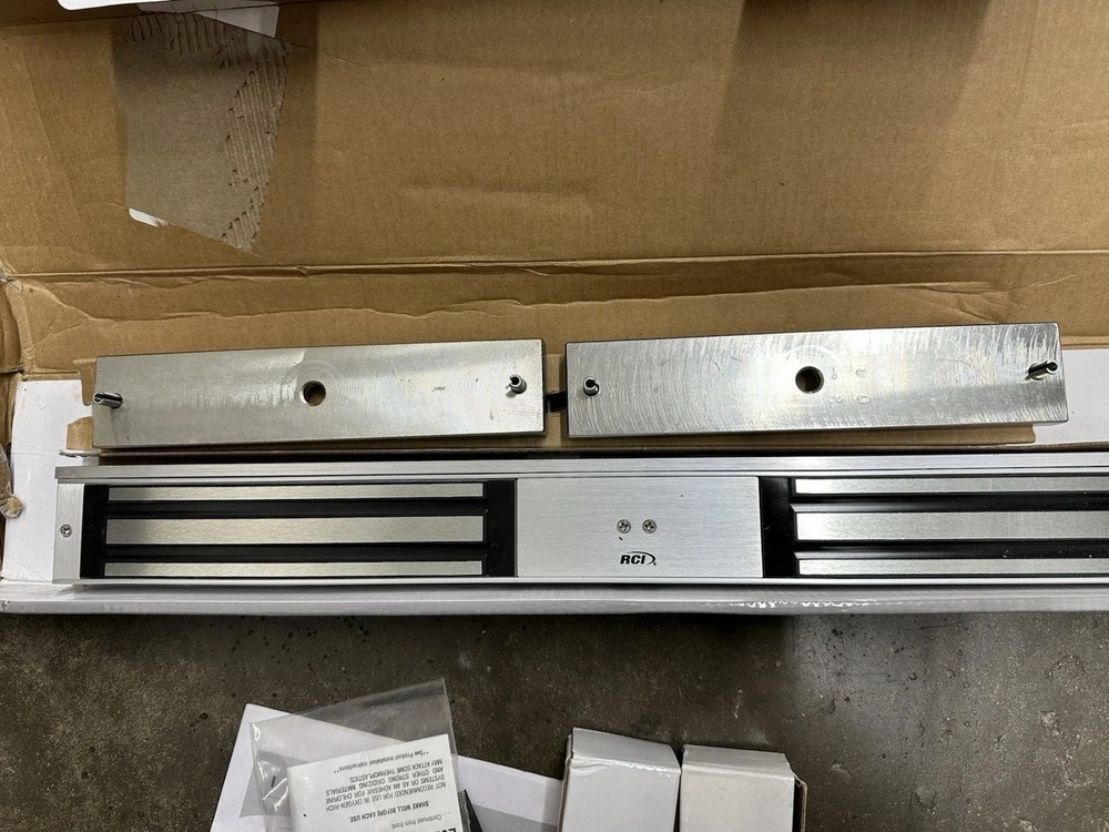 RCI 8371/8372 Surface MiniMag Electromagnetic Lock