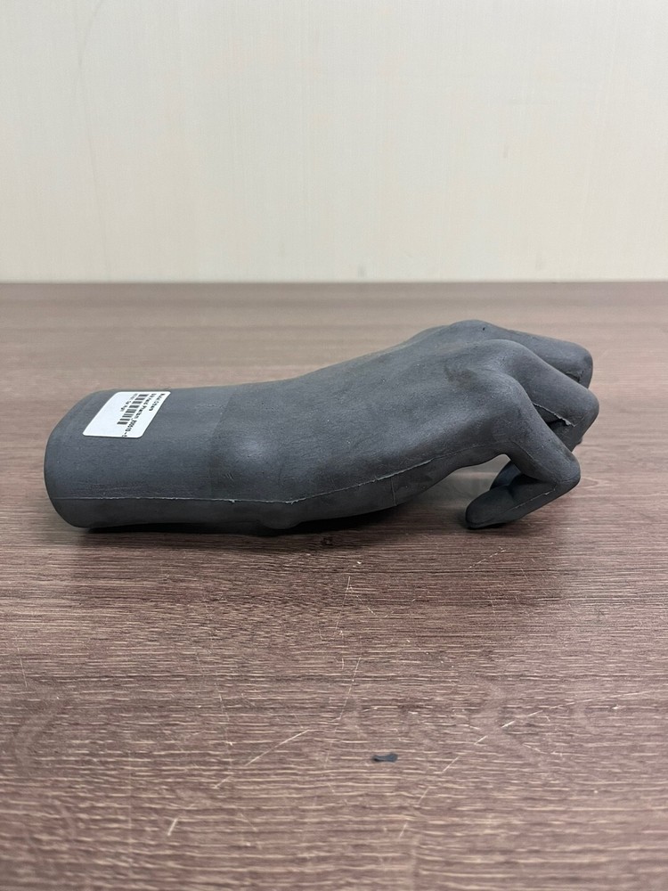 Unbranded Right Hand phantom (5)