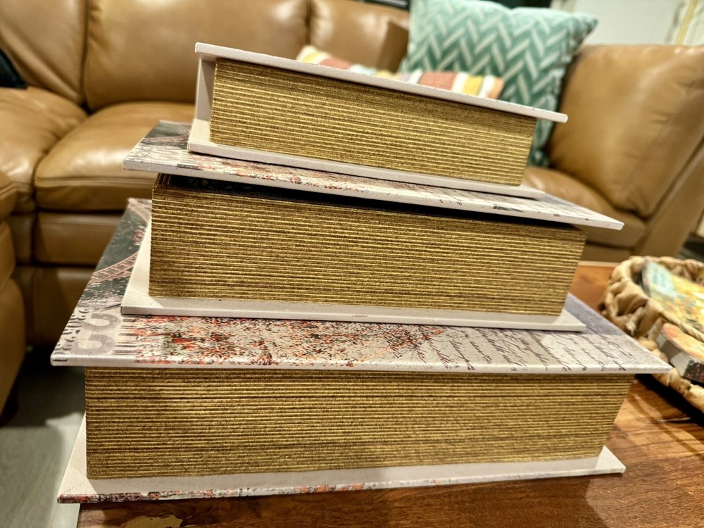Rare - Paris Decorative Book Box Set With Matching Tea Towel