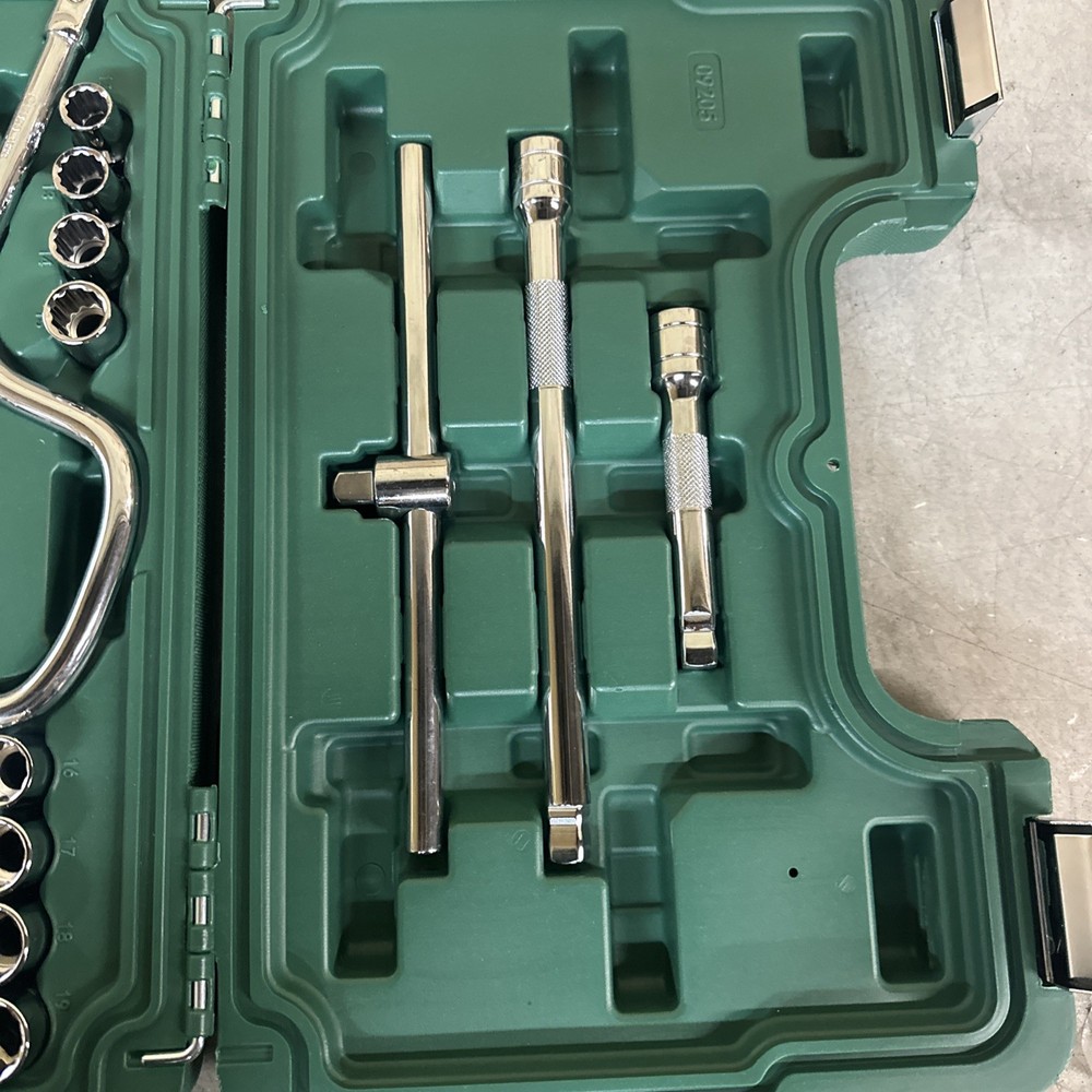 NEW SATA 24 Socket Set PN: 09205U