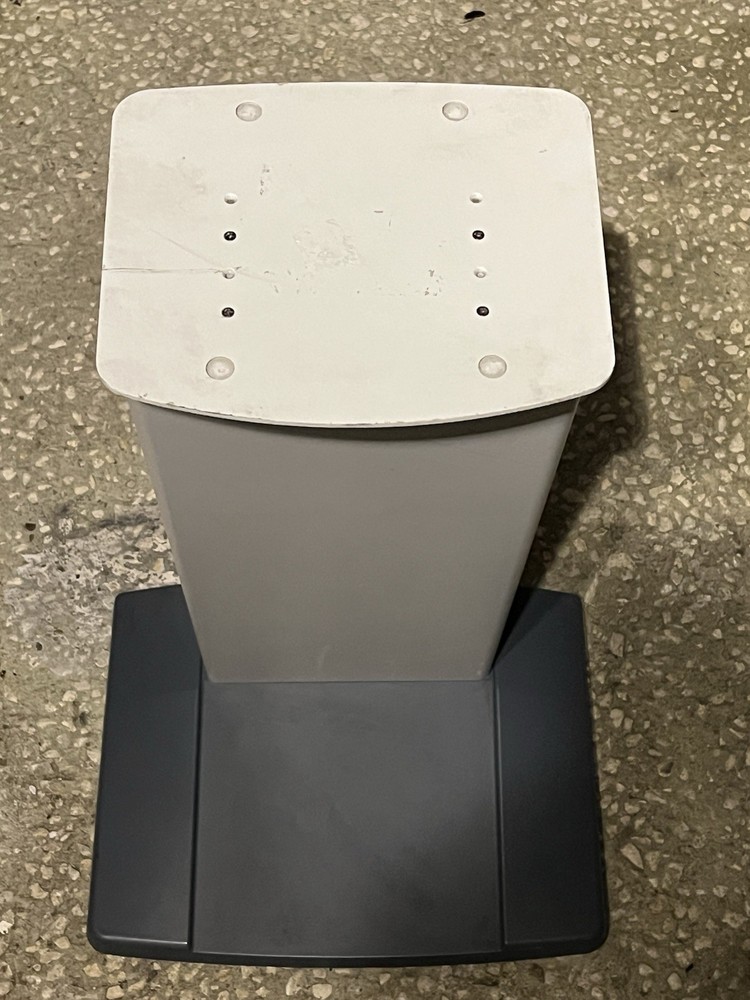 Nidek RT3100 Stand
