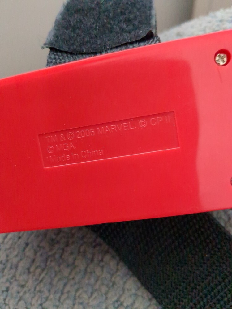 2006 marvel spiderman wrist shooter dart