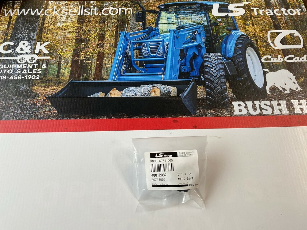 LS Tractor OEM Knob 40012987