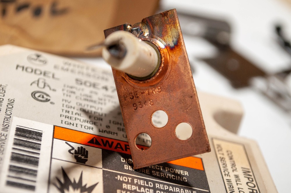 Trane Service First Trane KIT2119 Ignition Module 50E47-060 Igniter IGN0030 Rod