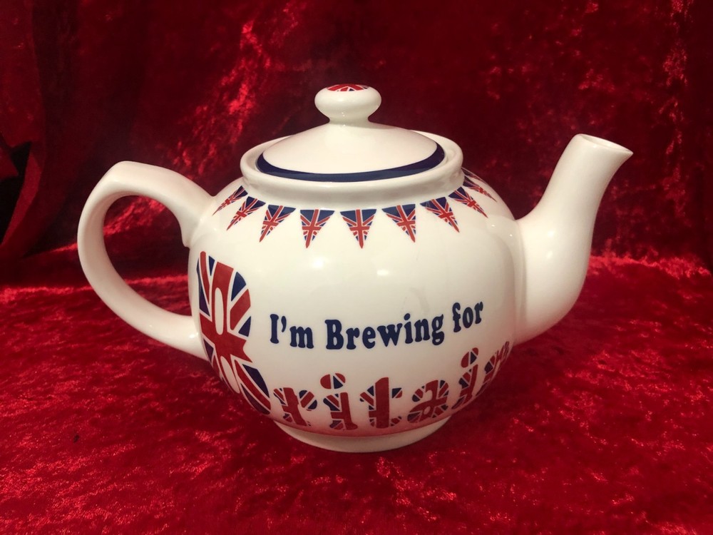 British Teapot Im Brewing for Britain