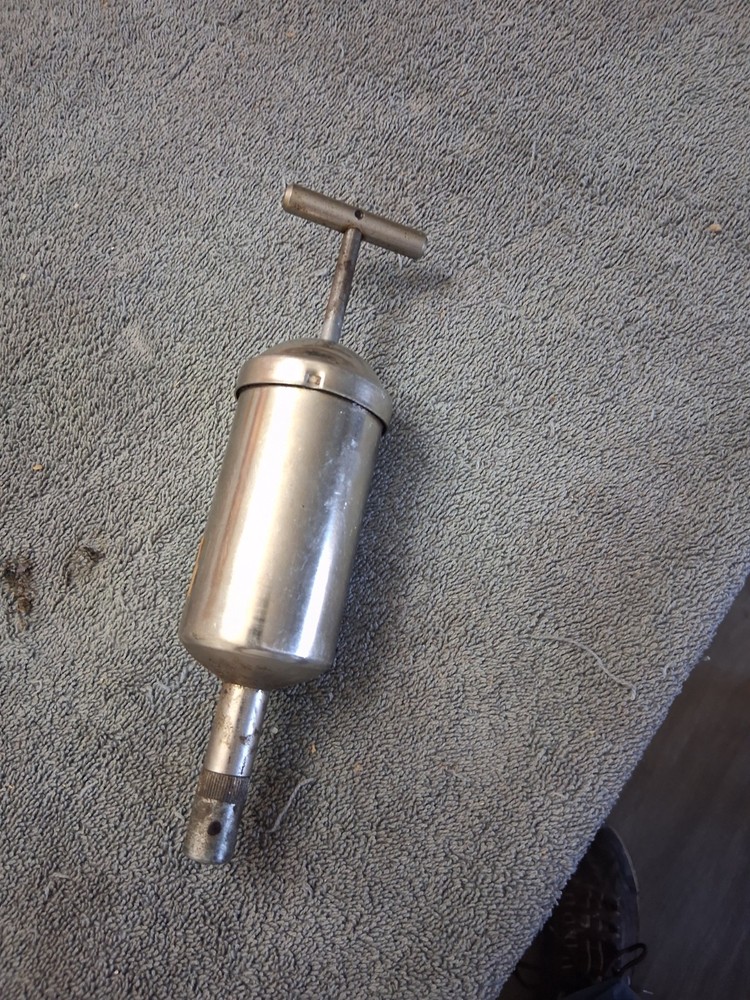 k-p manufacturing mini grease gun