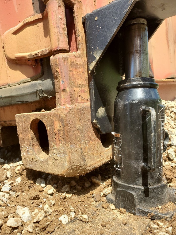 (2 Pack) Superior Shipping Container, Jack Lug, Jack Leveling Attachment