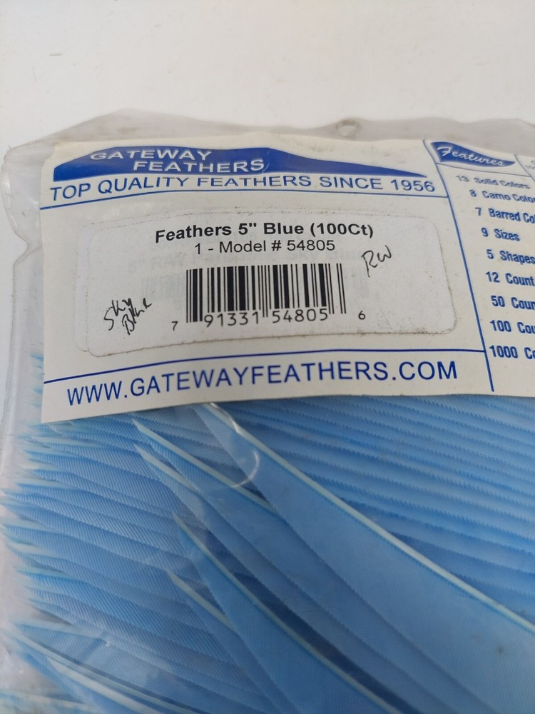 100 Pack Gateway Feathers 5" Right Wing: Parabolic Sky Blue 54805
